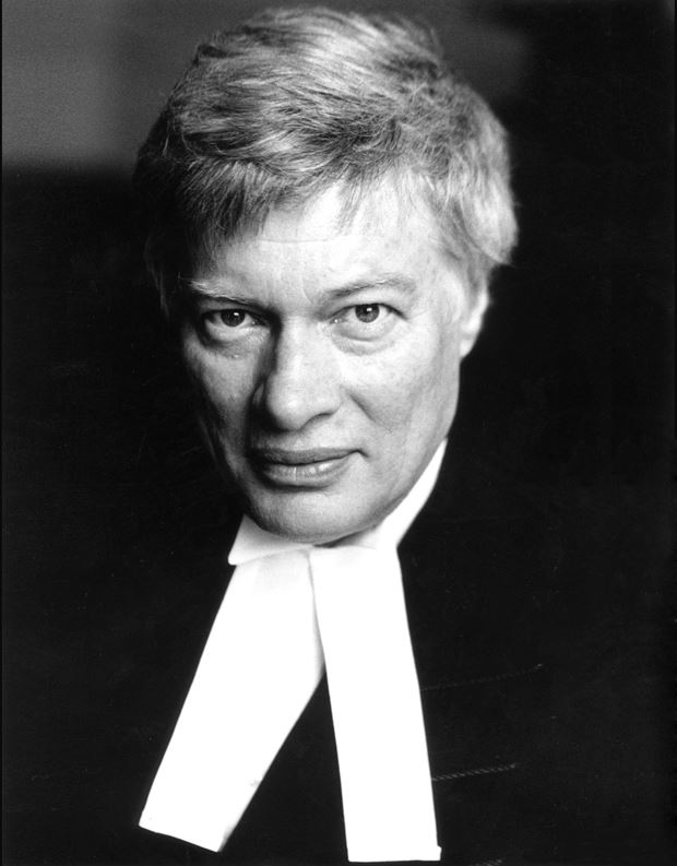 Geoffrey Robertson to bring his one-man show to Perth
